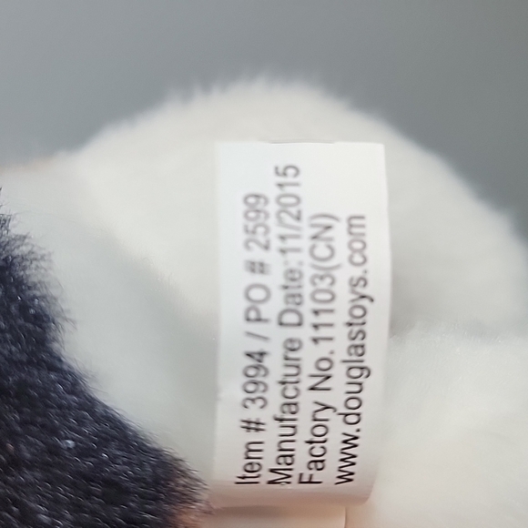 DOUGLAS stuffed beagle small plush dog cuddle toy 3994 Brown white black - Picture 8 of 9